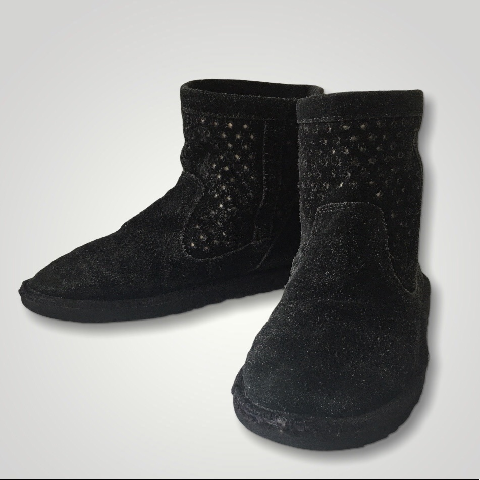 Ugg Genuine Kaelou Ankle Boots